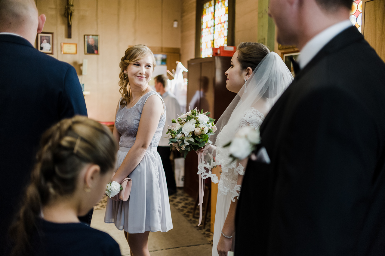 fotografia ślubna romantyczne wesele kościół mętków