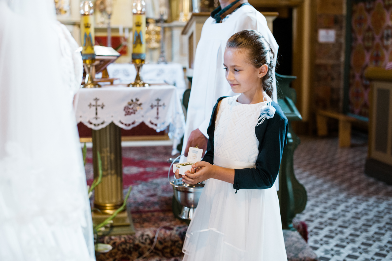 fotografia ślubna romantyczne wesele kościół mętków